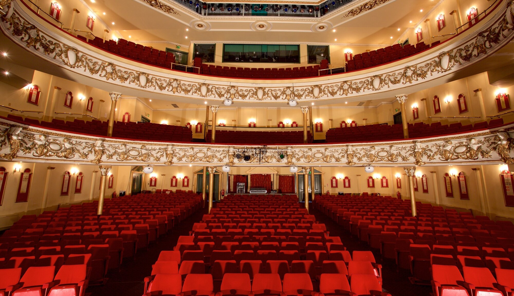 Гранд театр Гранд театр